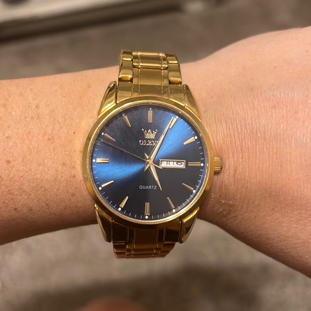 Mens Olevs gold watch